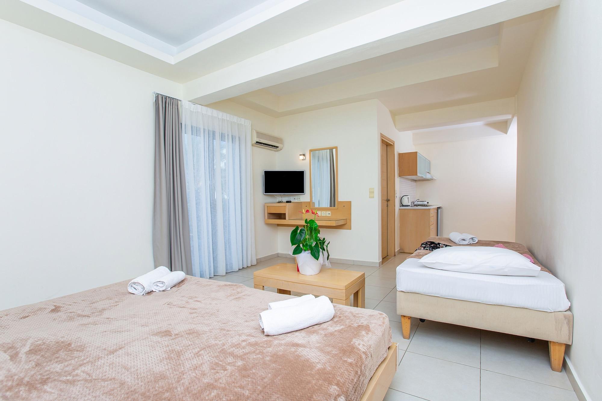 Hermes Hotel Malia Extérieur photo