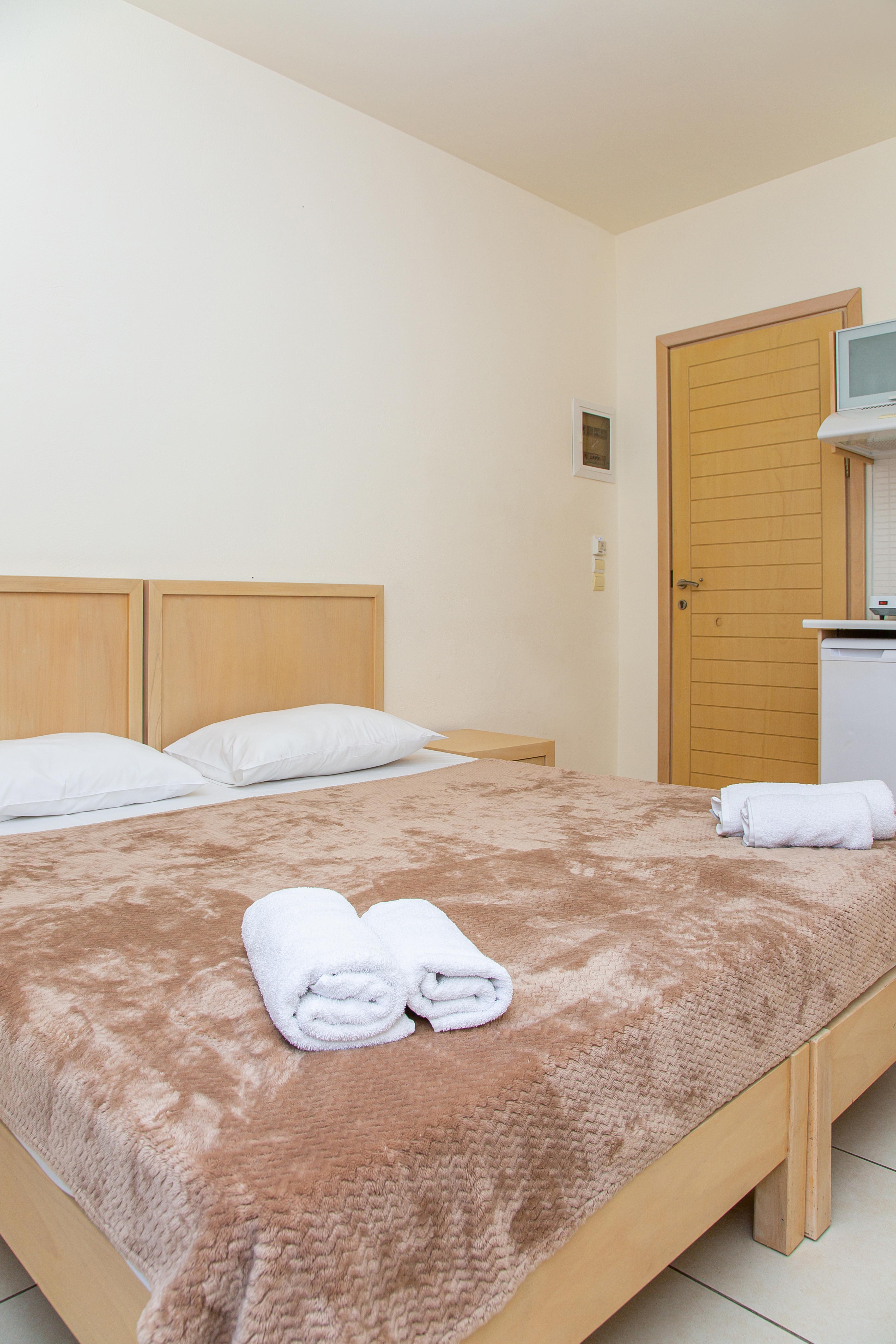 Hermes Hotel Malia Extérieur photo