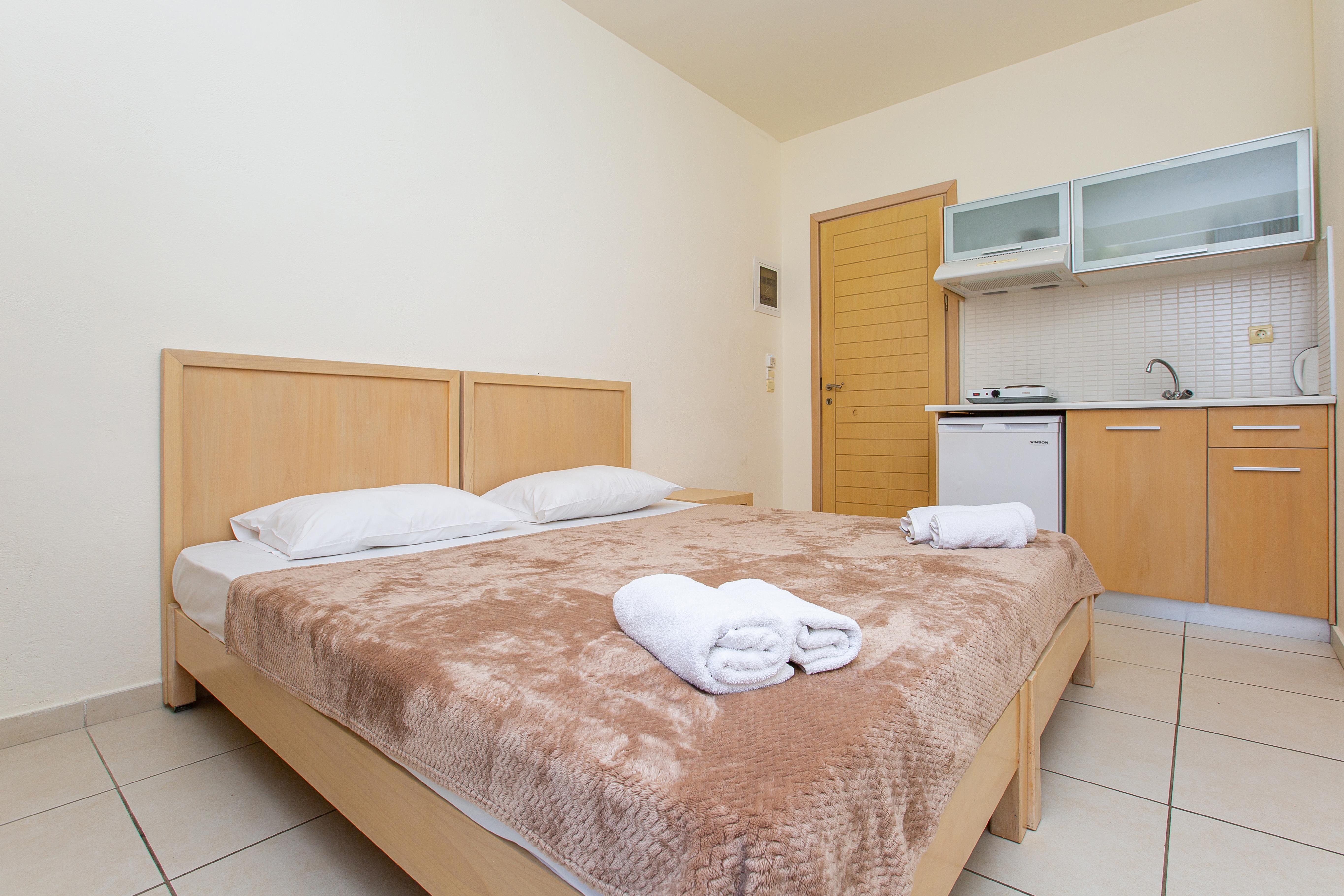 Hermes Hotel Malia Extérieur photo