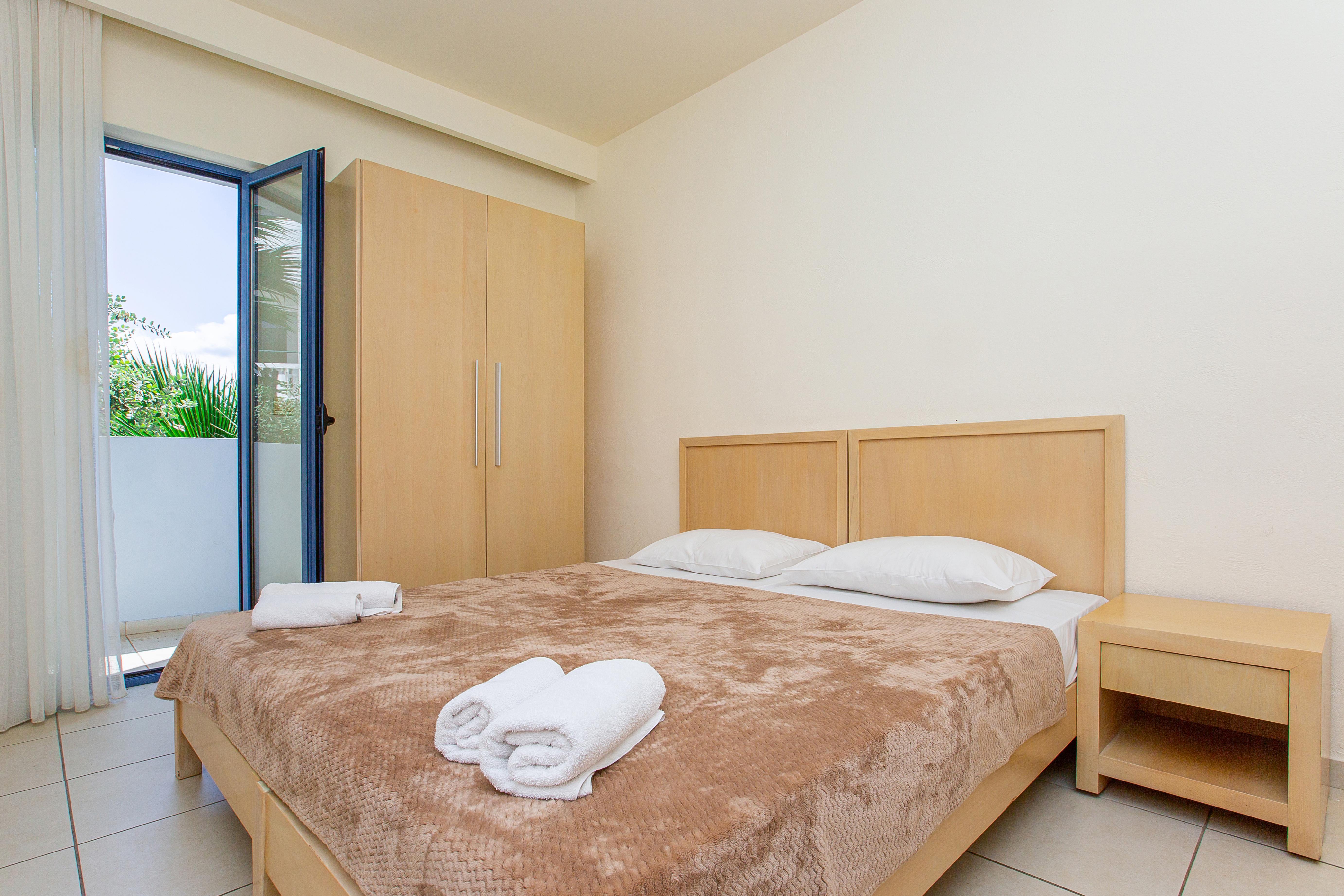 Hermes Hotel Malia Extérieur photo