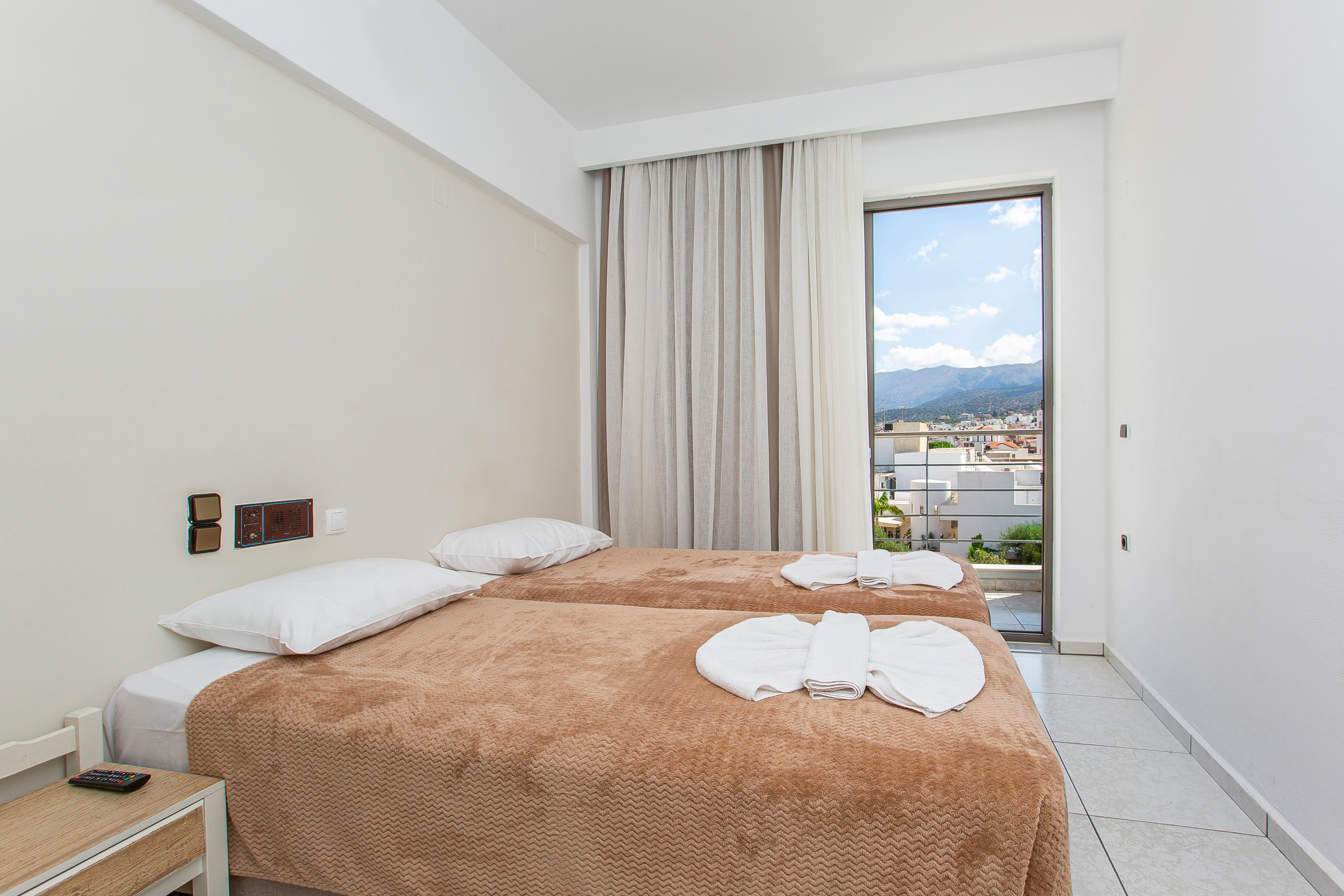Hermes Hotel Malia Extérieur photo